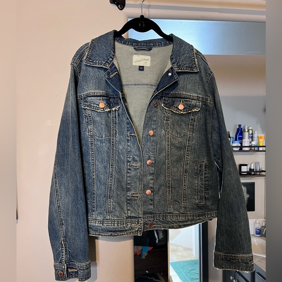 Jean jacket - Picture 1 of 1